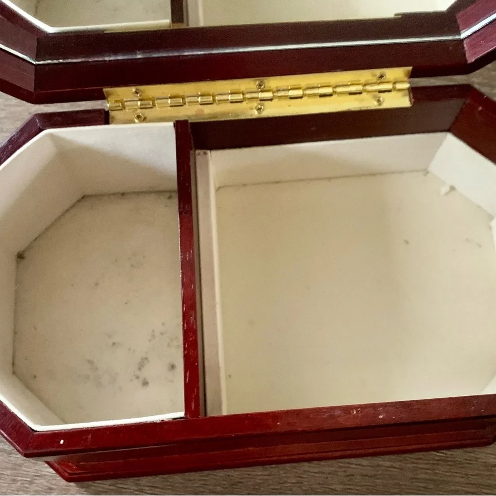 vintage octagon Wooden Jewelry Box With Mirror